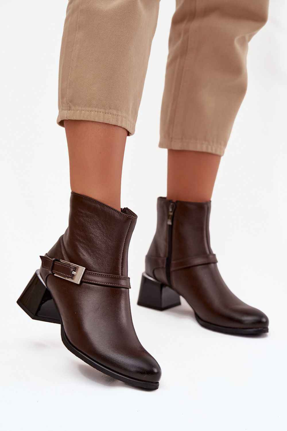 Heel boots model 220702